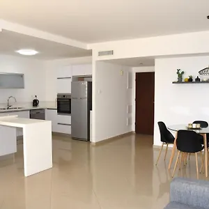 דירה Stylish 3br Golf, אילת